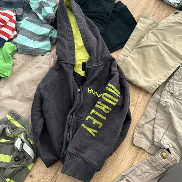 50+ piece of 3T-5T boys clothes! Excellent condition name brand items! - Picture 10 of 11